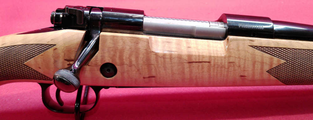 Winchester 70 Super Grade Maple .308 Win Blue 22" STUNNING LIKE NEW-img-13