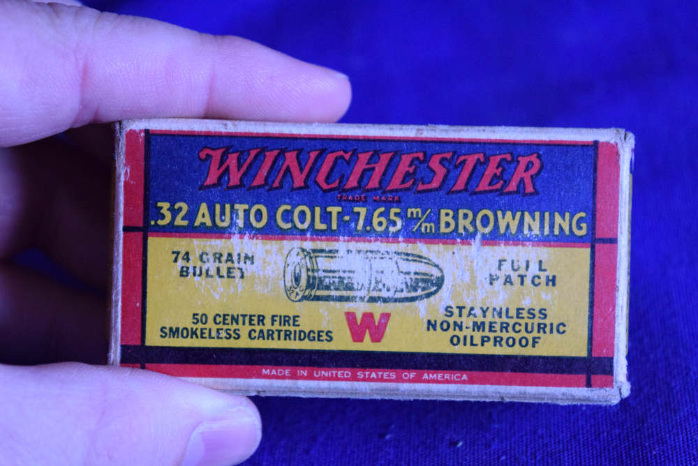Vintage Winchester .32 Colt Automatic 7.65mm Browning  74 Grain 44 rounds -img-2