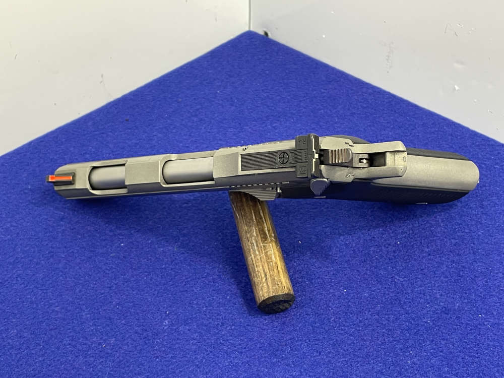 AMT Automag II .22 WMR 4.5" Stainless *AMAZING MANGUM RIMFIRE PERFORMANCE*-img-19