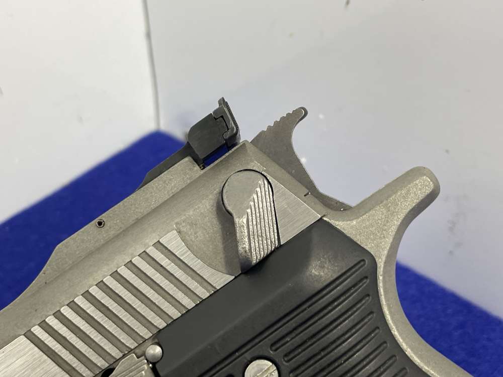 AMT Automag II .22 WMR 4.5" Stainless *AMAZING MANGUM RIMFIRE PERFORMANCE*-img-6