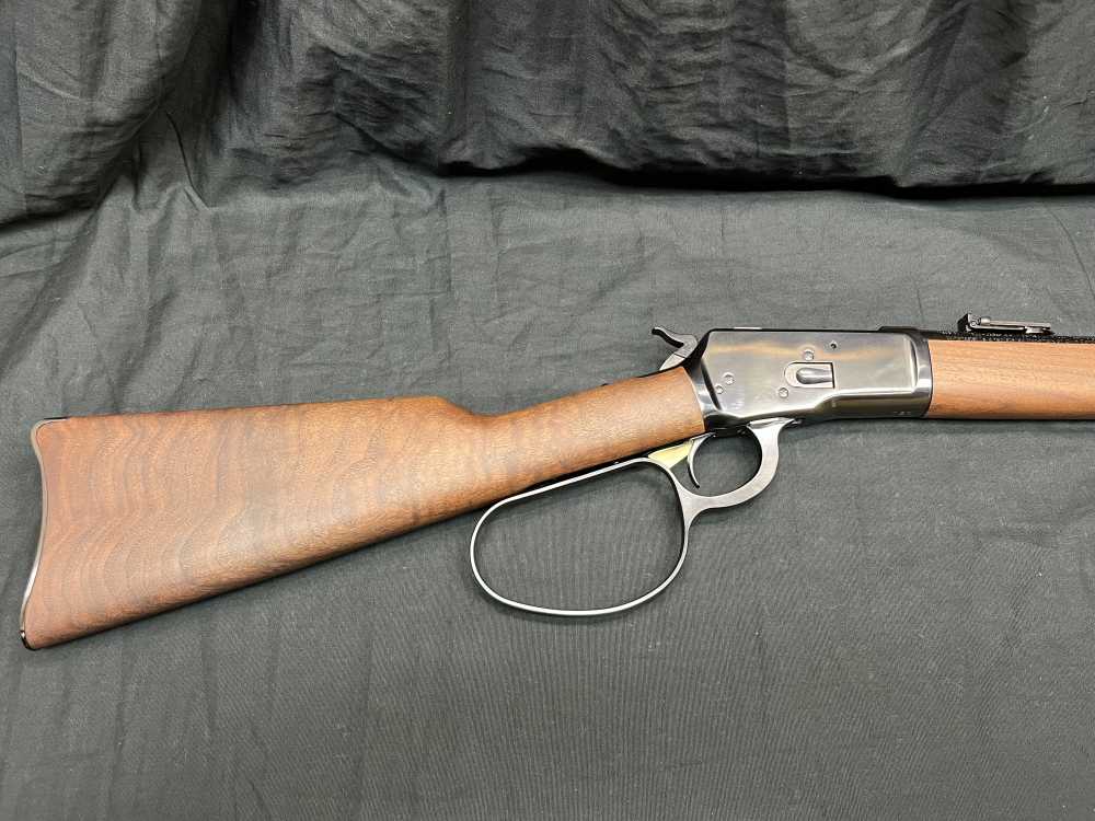 Winchester 1892 Carbine 44-40 Lever Action Rifle Blued New in Box-img-4