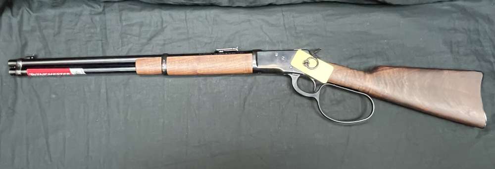 Winchester 1892 Carbine 44-40 Lever Action Rifle Blued New in Box-img-3