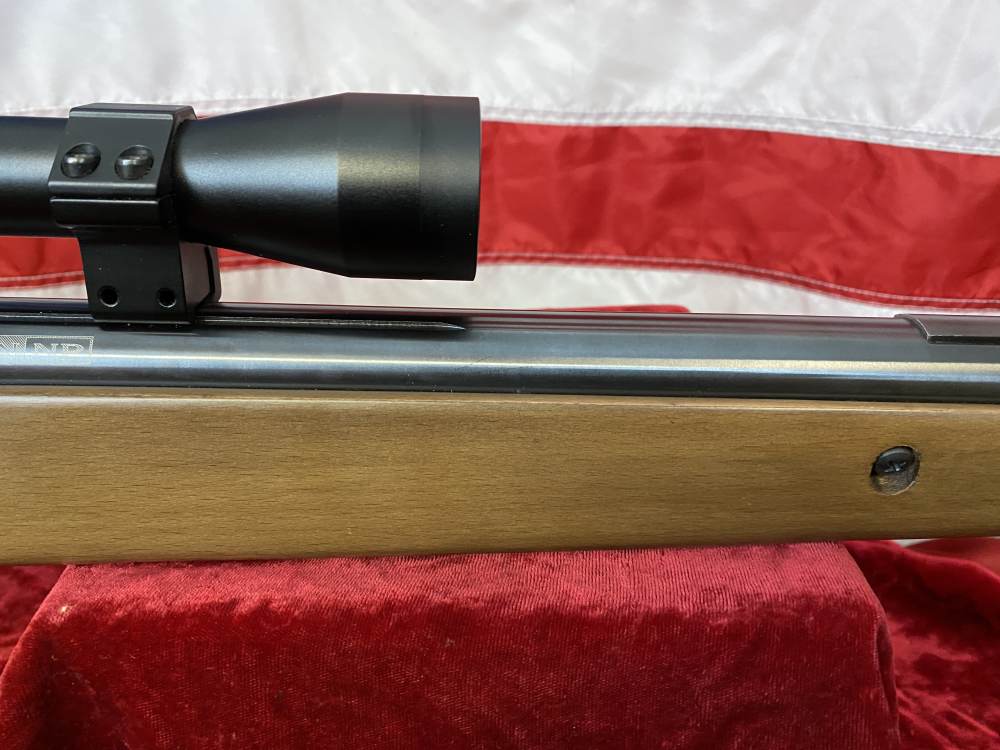 Benjamin Titan NP Air Rifle .177 Cal Nitro Piston Winchester 3-9x42 Scope-img-17