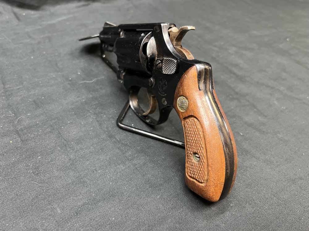 Smith & Wesson 36 Revolver 38spl Model 36 No Dash J Frame Revolver 38 SPL-img-3