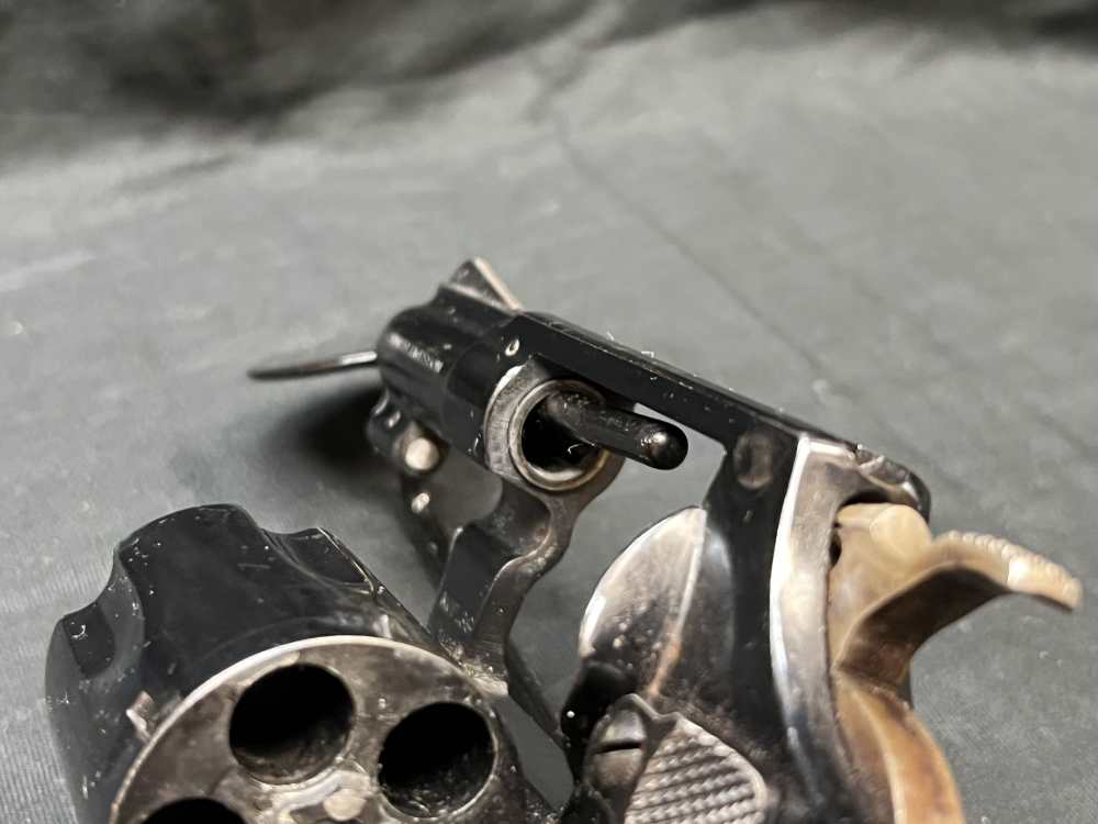 Smith & Wesson 36 Revolver 38spl Model 36 No Dash J Frame Revolver 38 SPL-img-7