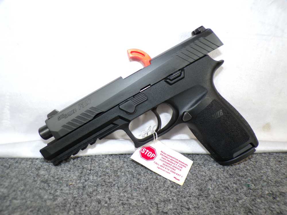 Sig Sauer P320 Nitron 9 MM 4.7" Siglite 3-17 L320F-9-BSS LE As New in Box!-img-1
