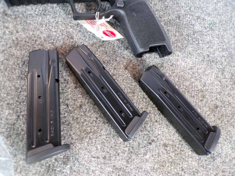Sig Sauer P320 Nitron 9 MM 4.7" Siglite 3-17 L320F-9-BSS LE As New in Box!-img-8