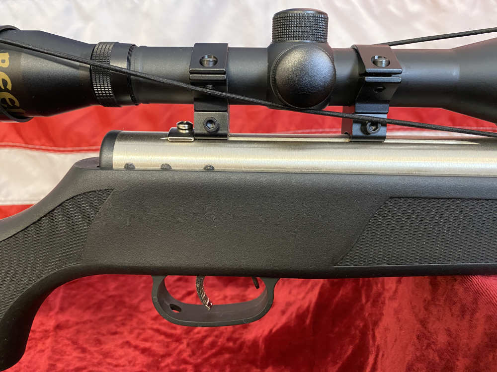 Beeman Sportsman RS2 Air Rifle Combo .177 & .22 Barrels 4x32 Scope-img-15