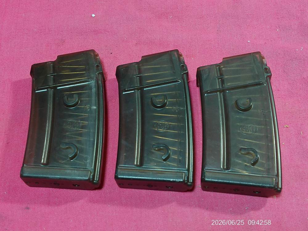 SIG 550 551 PE90 ORIGINAL 20RD. MAGAZINE  IN EXCELLENT CONDITION.-img-0