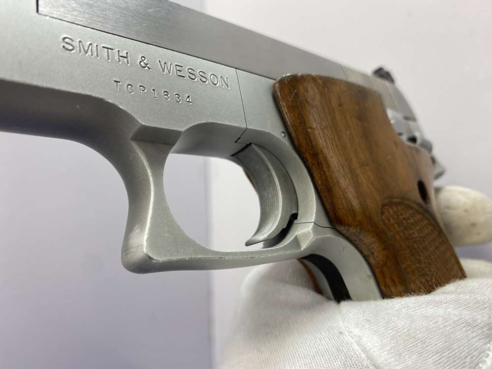 Smith Wesson Model 2206 .22 LR SS 4.5" *DISCONTINUED ALL STAINLESS RIMFIRE*-img-32