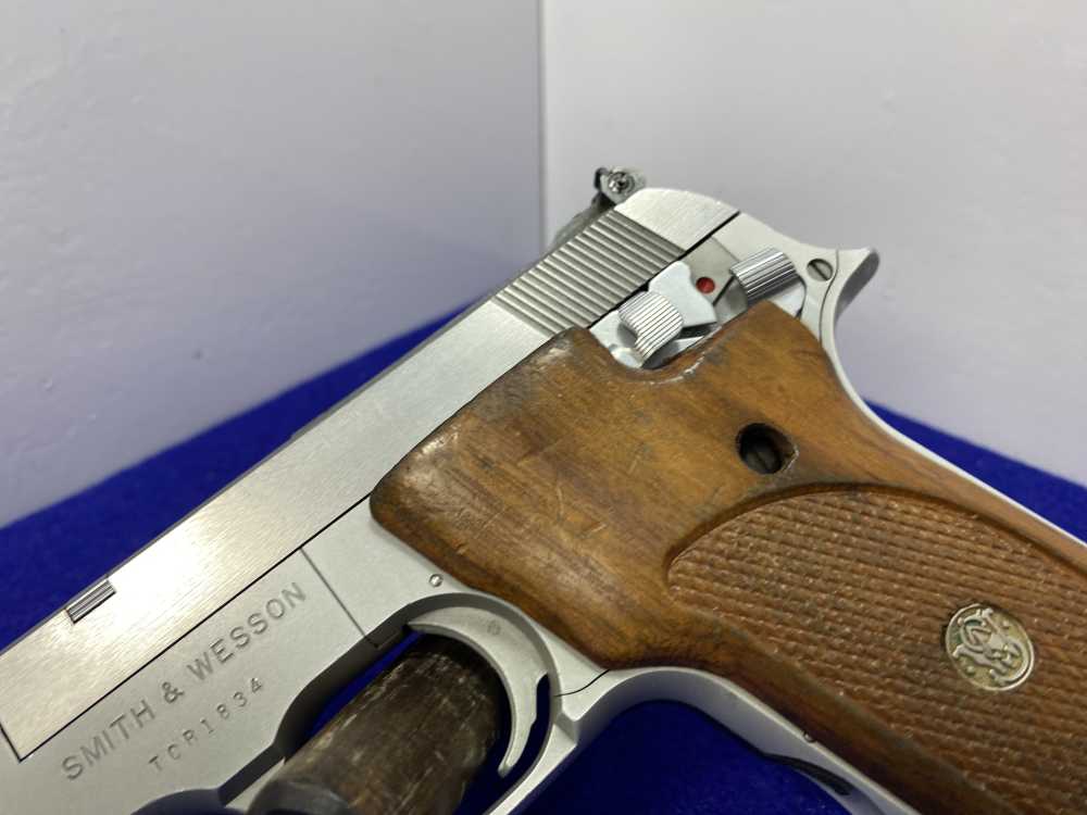 Smith Wesson Model 2206 .22 LR SS 4.5" *DISCONTINUED ALL STAINLESS RIMFIRE*-img-9