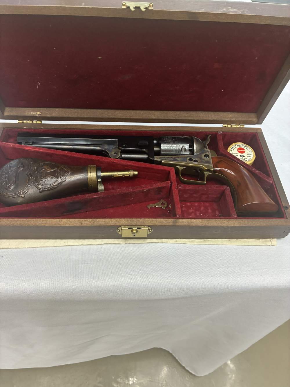 Colt 1851 Navy 1975 Re-Issue-img-0