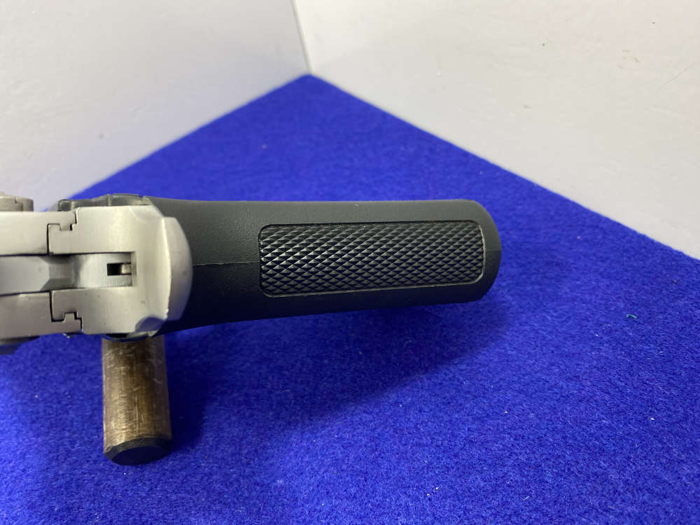 Smith Wesson Model 5906 9mm 4" *SQUARED CHECKERED TRIGGER GUARD*-img-22