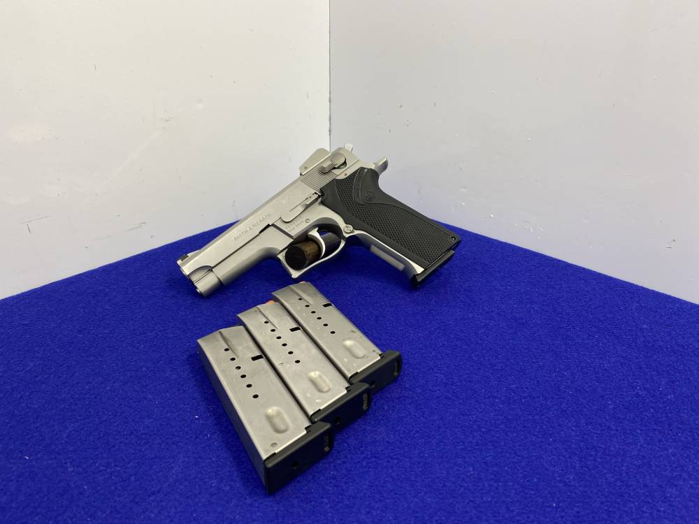 Smith Wesson Model 5906 9mm 4" *SQUARED CHECKERED TRIGGER GUARD*-img-2