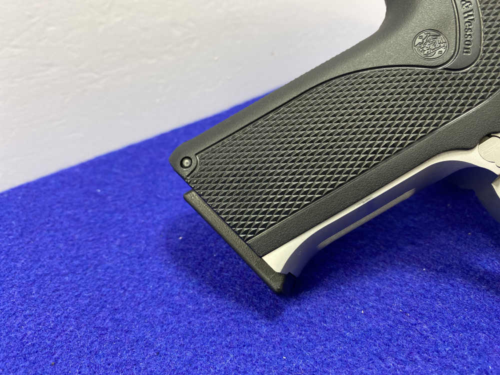 Smith Wesson Model 5906 9mm 4" *SQUARED CHECKERED TRIGGER GUARD*-img-12