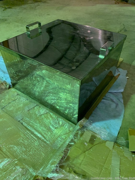 Stainless Steel Parkerizing Tank 30"L x 30"W x 18"H with Lid-img-0