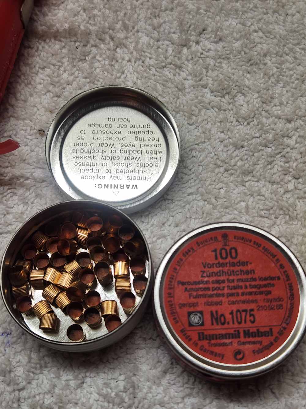 Muzzleloader Lot – 8x Pyrodex 50gr Pellets, 130 Percussion Caps, TC Sabots,-img-2