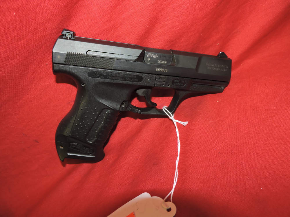 Walther P990 9mm Rare DAO-img-0