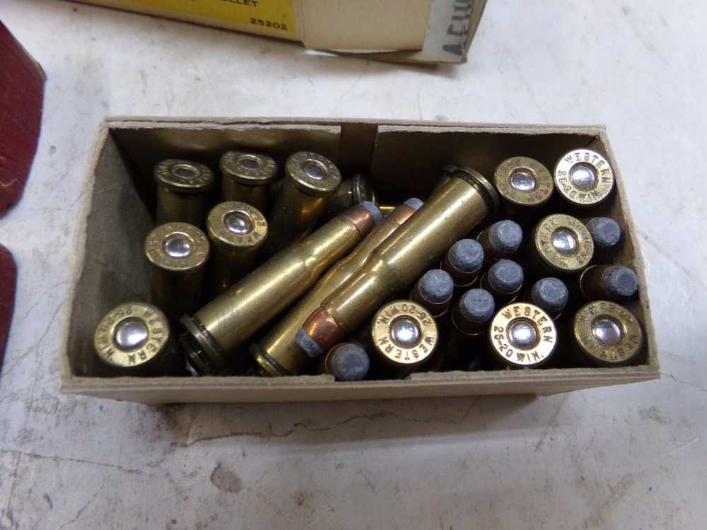 Old REM-UMC box of 25-20 WCF ammo plus Western part box-img-1