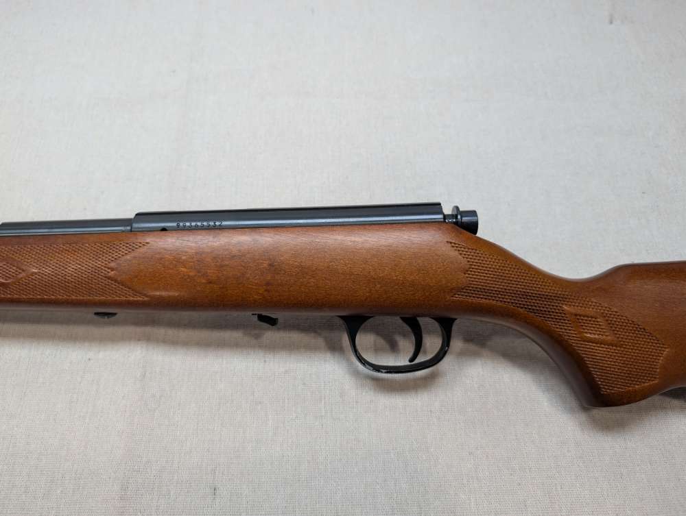 Marlin Model 25MN .22 WMR Bolt Action Rifle 22" Wood Stock 7-Round Mag-img-3