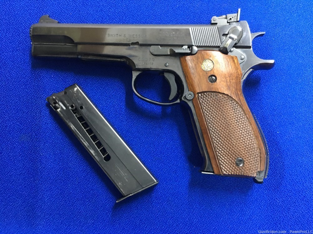 Smith & Wesson Model 52 (no dash), comes w/ factory box & papers, .38 Spec-img-1