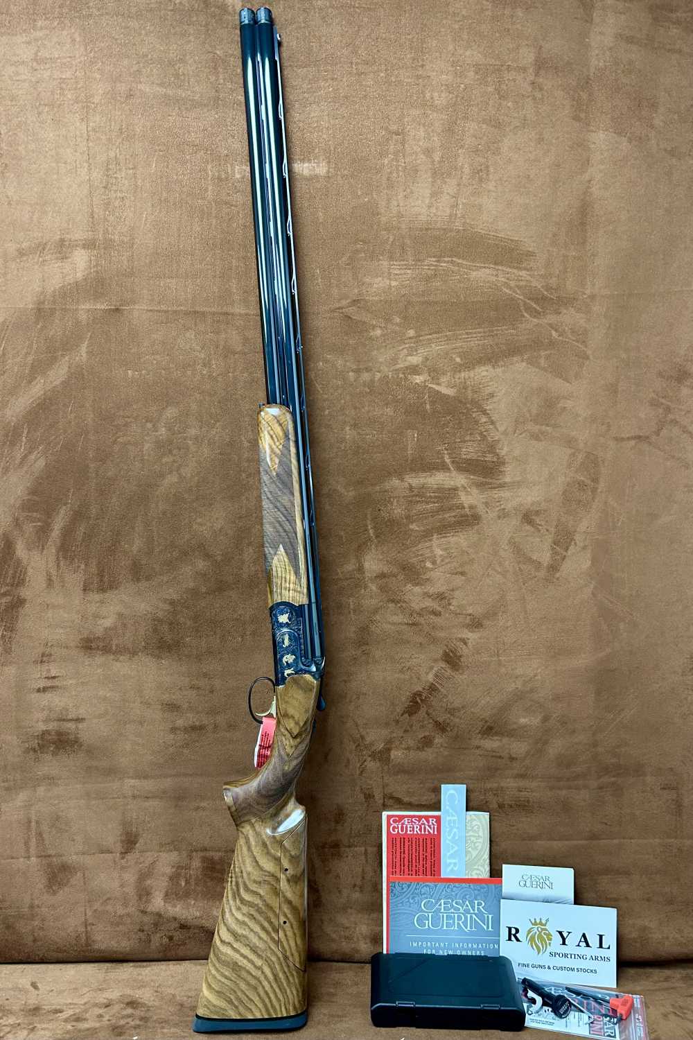 Caesar Guerini Invictus 3 Limited Sporting Adjustable  12GA 32" Left-img-2