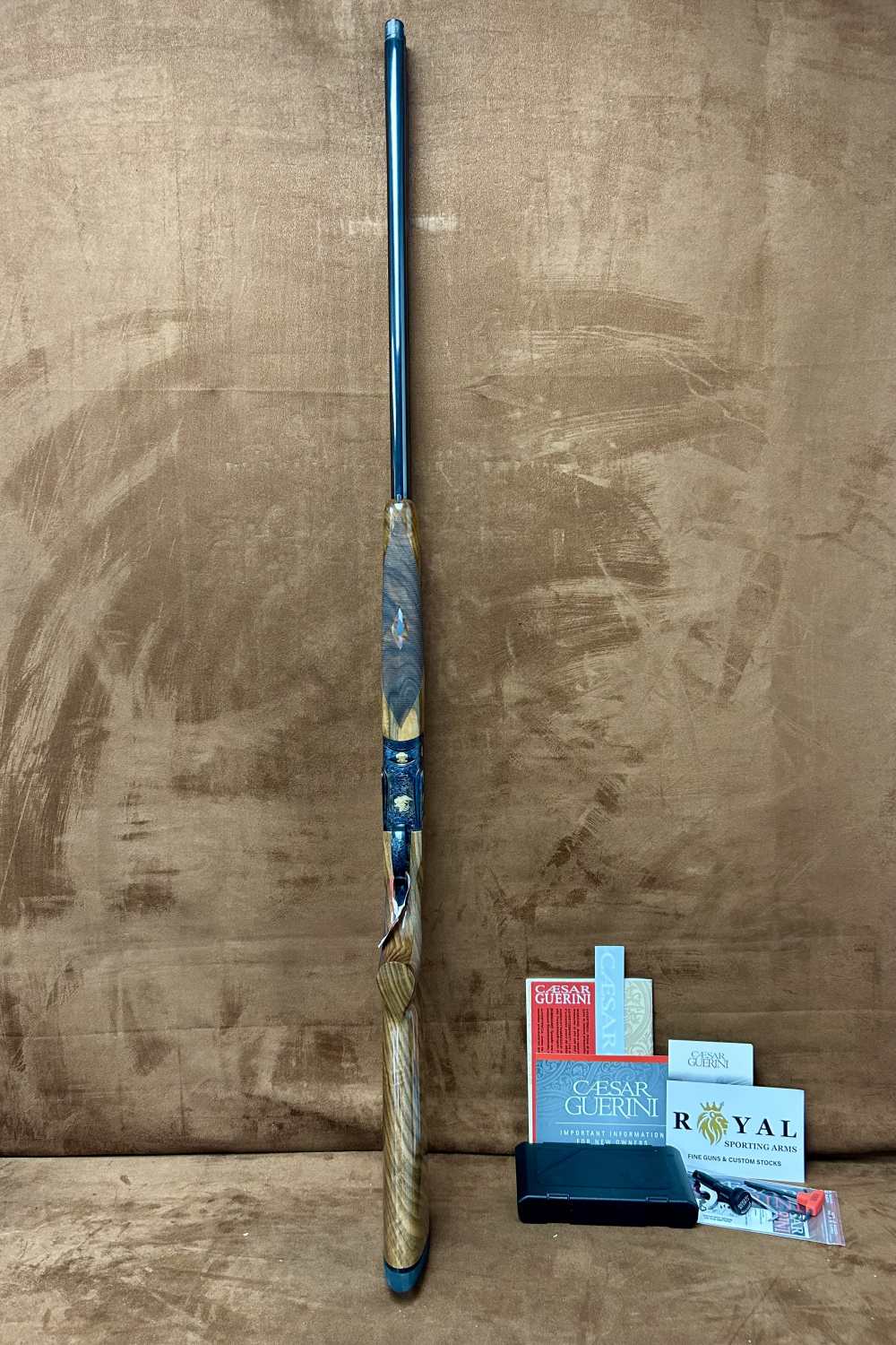 Caesar Guerini Invictus 3 Limited Sporting Adjustable  12GA 32" Left-img-1