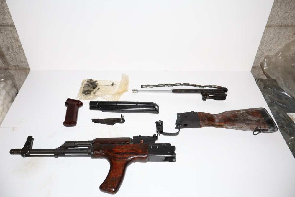 1981 Romanian Patriotic Guard AK Parts Kit-img-0