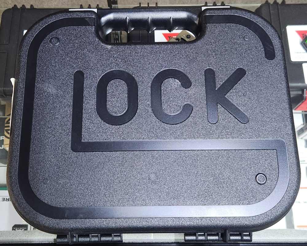 New Glock 23 Semi Auto Pistol  .40 S&W-img-3
