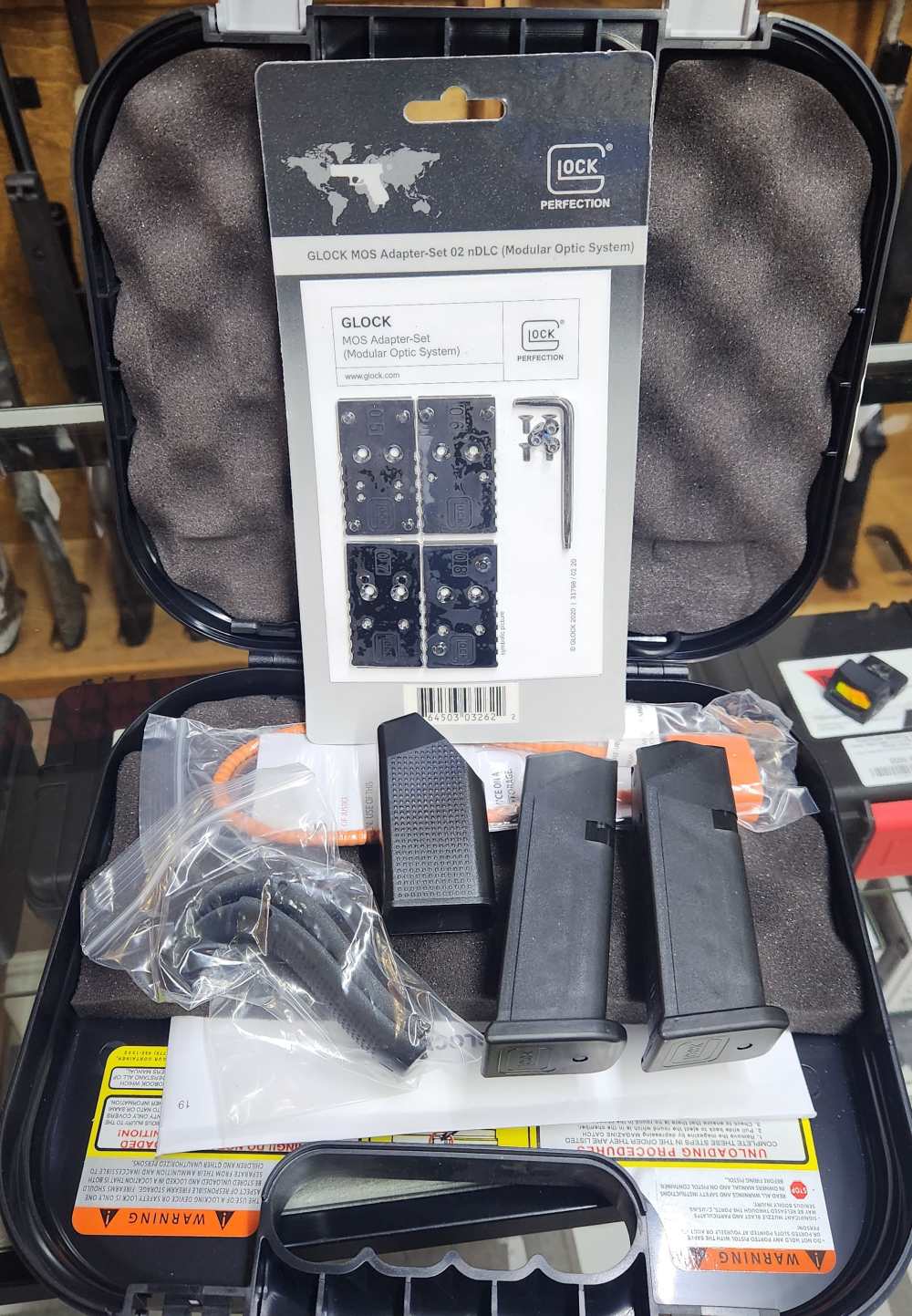 New Glock 23 Semi Auto Pistol  .40 S&W-img-4