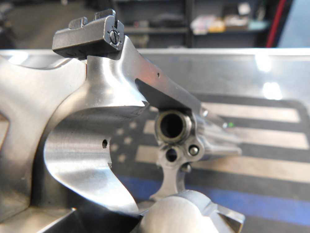 Ruger New Model SuperBlack Hawk Hunter 44 Mag Revolver-img-11