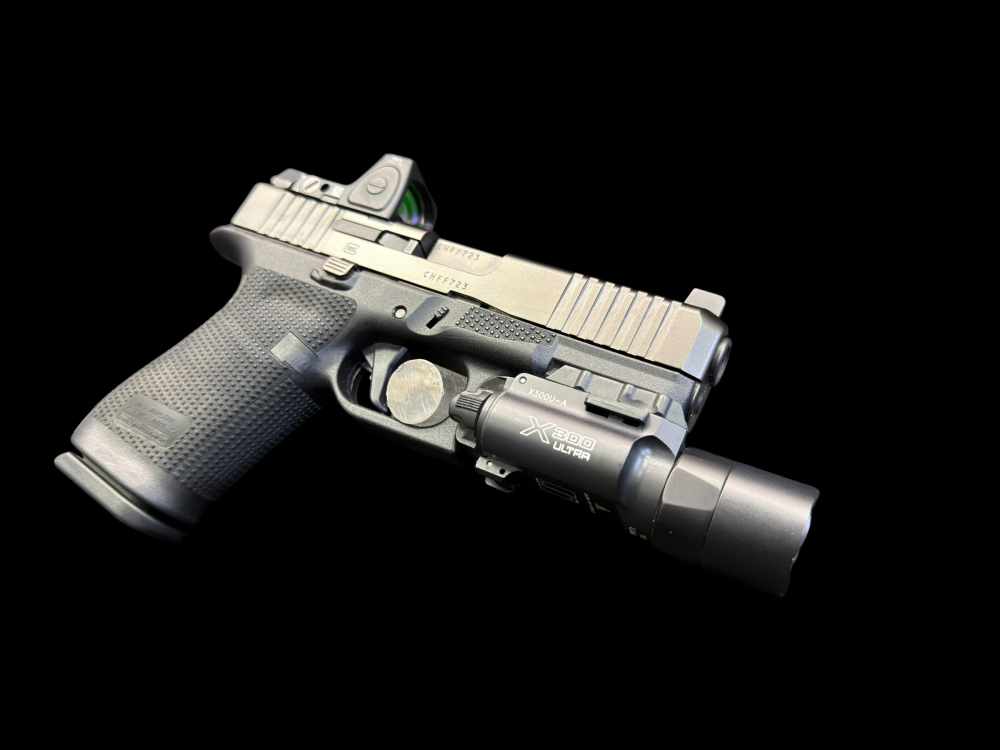 READY TO ROCK! GLOCK 19 GEN 6 W/ TRIJICON RMR TYPE 2 & SUREFIRE X-300U -img-17