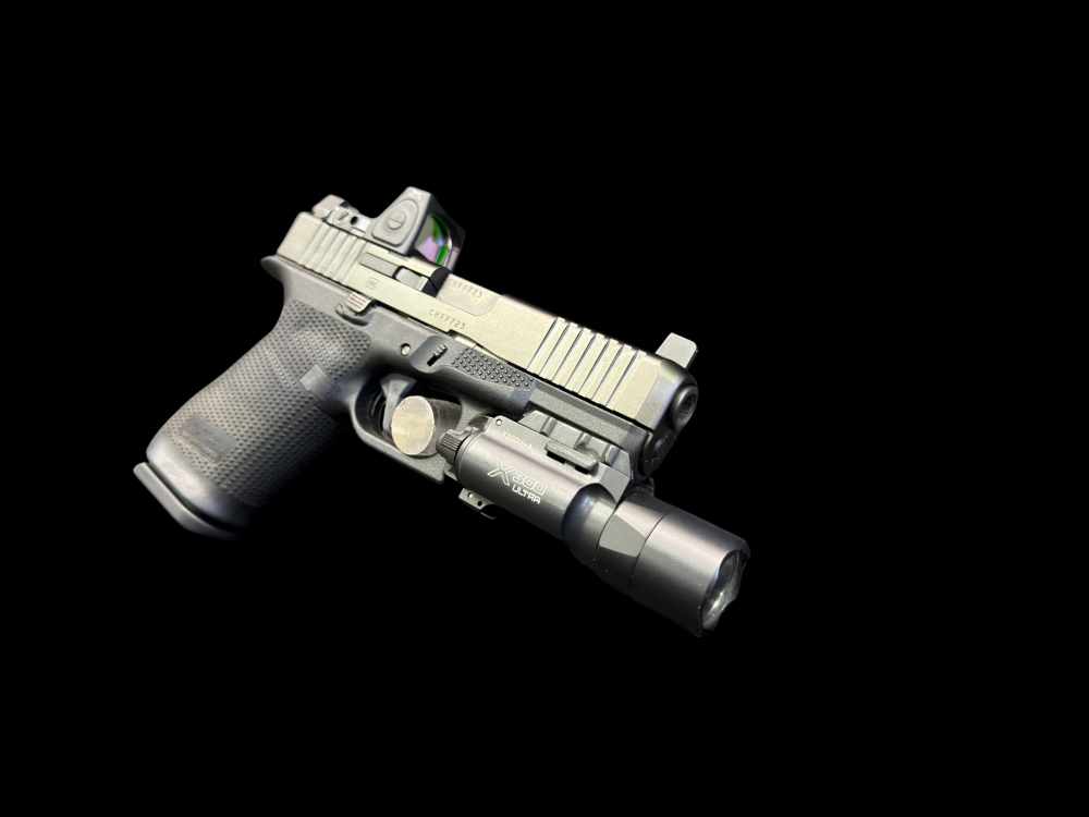 READY TO ROCK! GLOCK 19 GEN 6 W/ TRIJICON RMR TYPE 2 & SUREFIRE X-300U -img-16