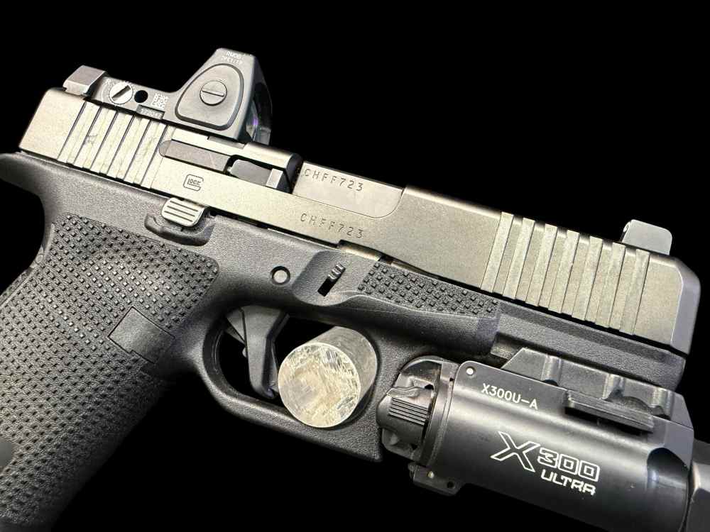 READY TO ROCK! GLOCK 19 GEN 6 W/ TRIJICON RMR TYPE 2 & SUREFIRE X-300U -img-19