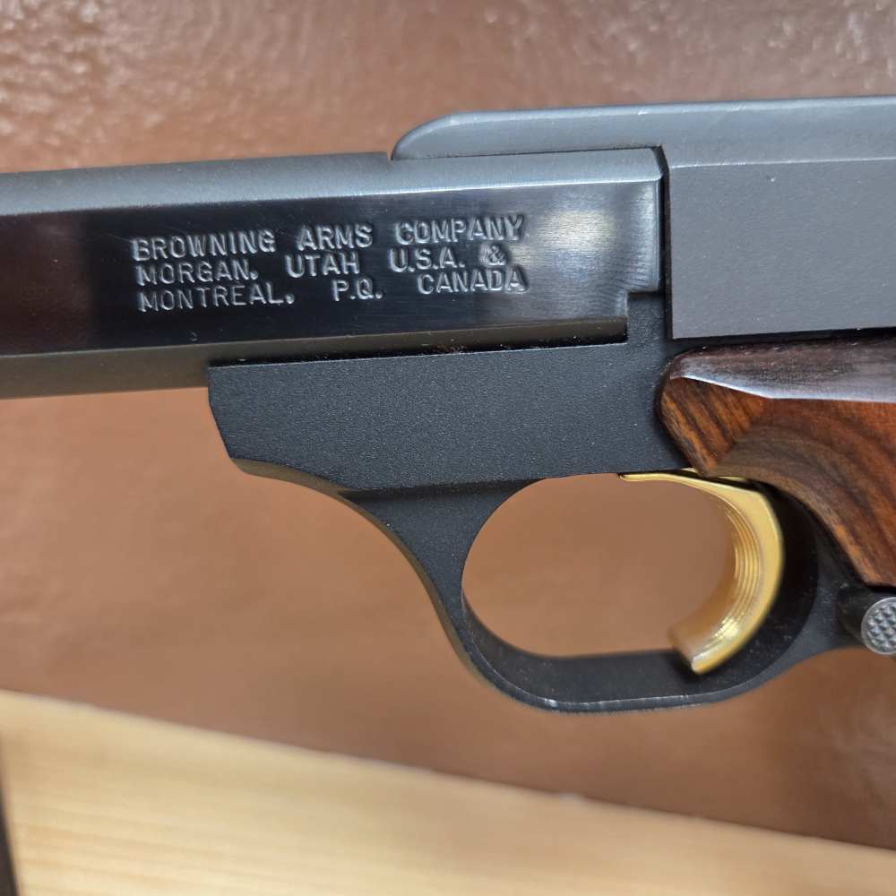 Browning Buck Mark .22 LR Semi-Auto Pistol -img-3
