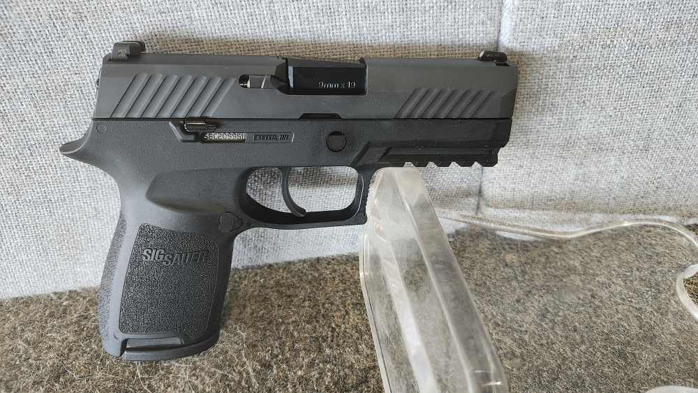 SIG SAUER P320 9MM-img-0
