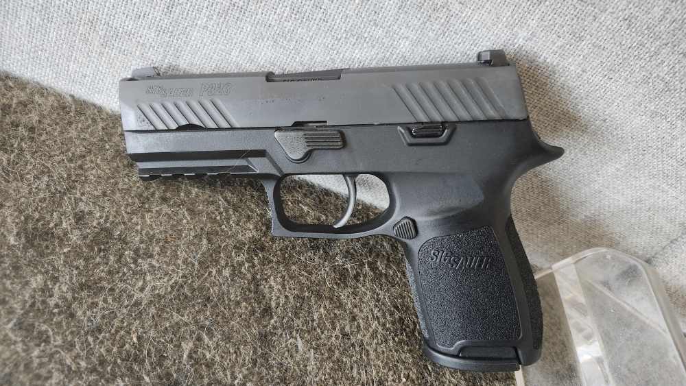 SIG SAUER P320 9MM-img-11