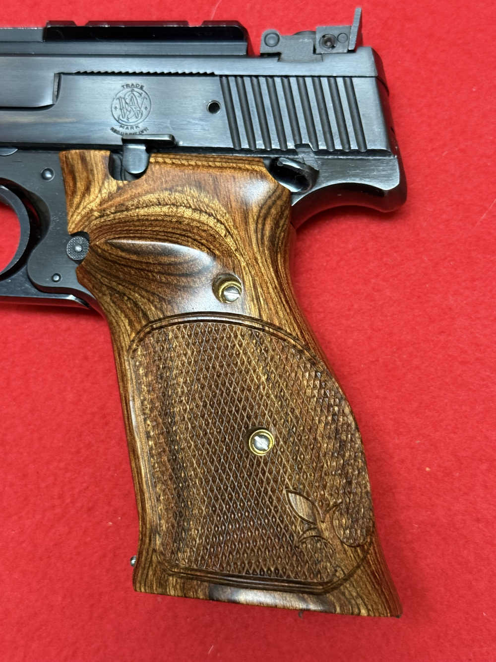 Smith & Wesson S&W  Model 41 5.5 Inch 22LR Nice!-img-2