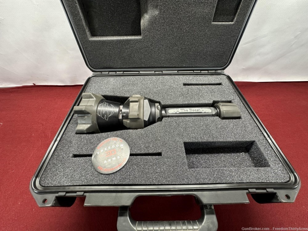 Surefire Flashlight ( The Beast)-img-0