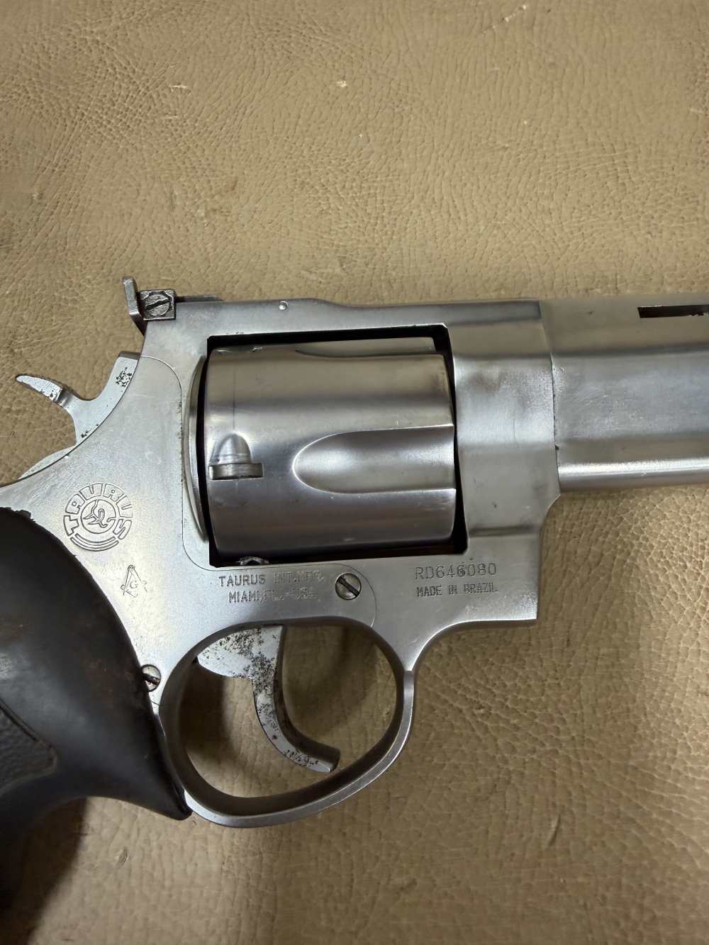 Taurus Raging Bull, 454 Casull, 8”, No Reserve!-img-3