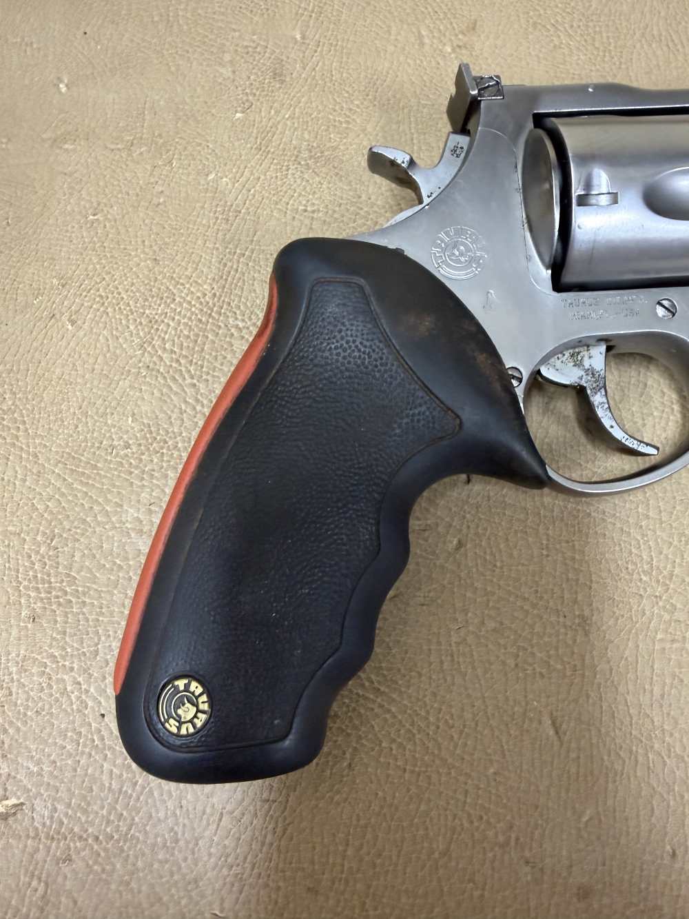 Taurus Raging Bull, 454 Casull, 8”, No Reserve!-img-2