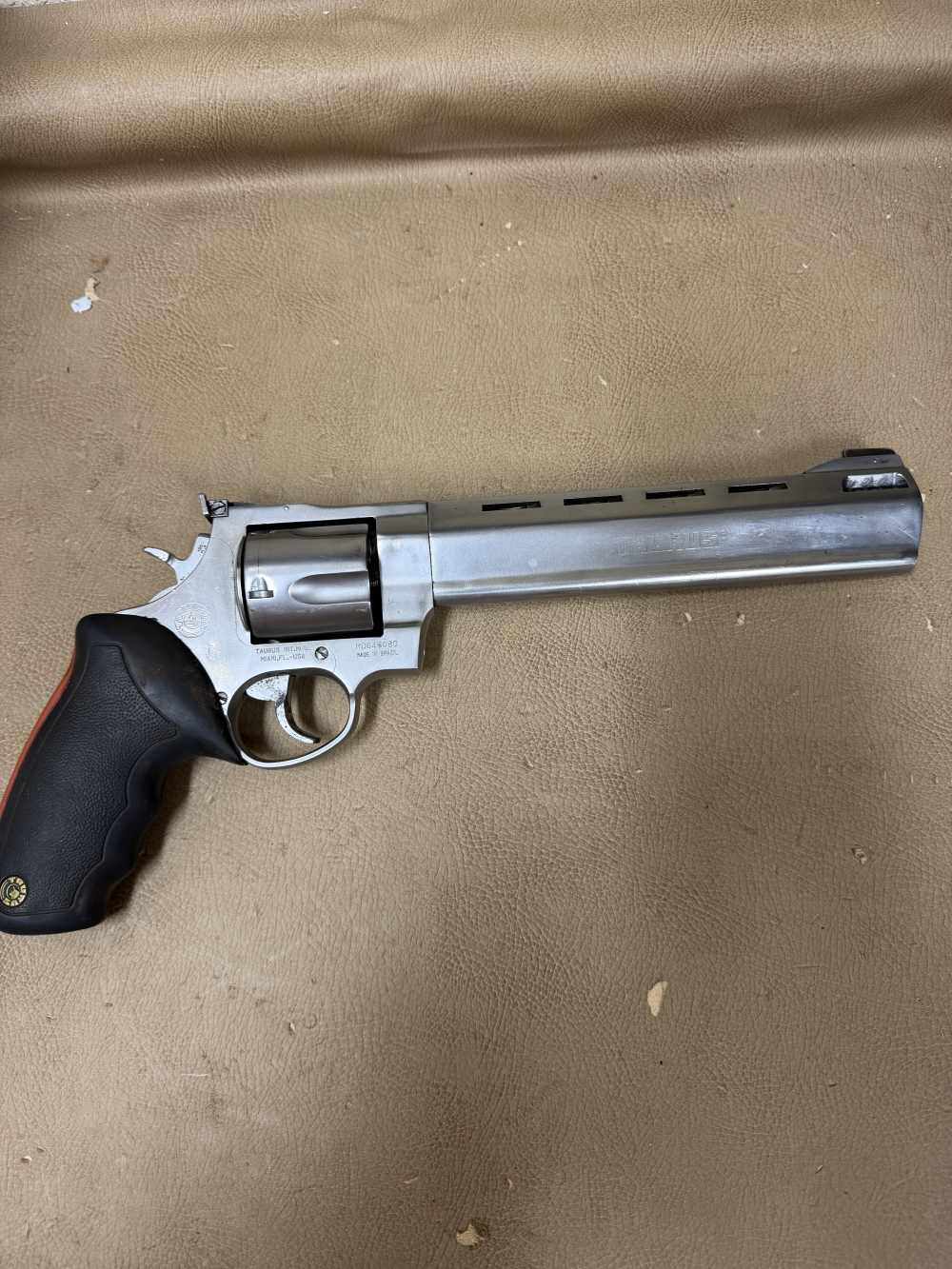 Taurus Raging Bull, 454 Casull, 8”, No Reserve!-img-1