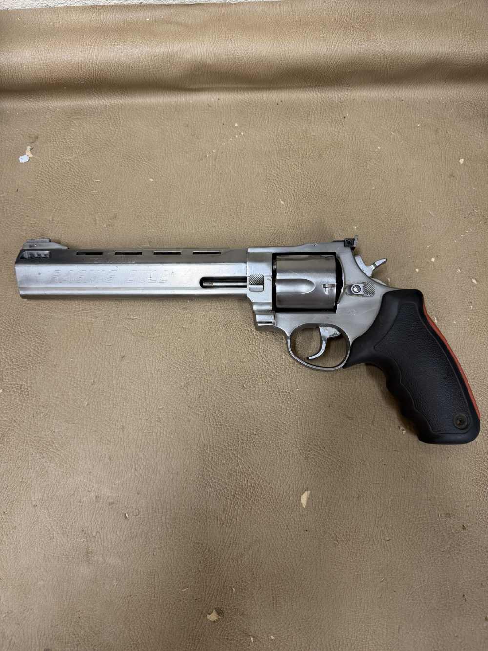 Taurus Raging Bull, 454 Casull, 8”, No Reserve!-img-0
