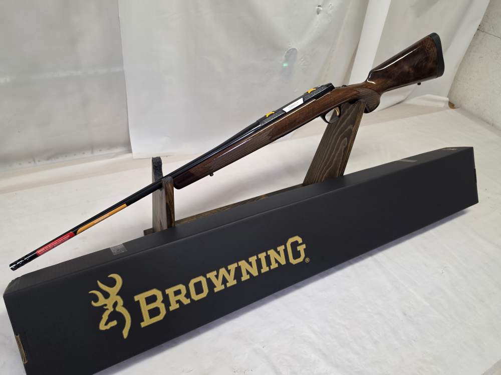 Browning X-Bolt Medallion .30-06/22"/Grade IV High Gloss Walnut/Engraved/MB-img-6