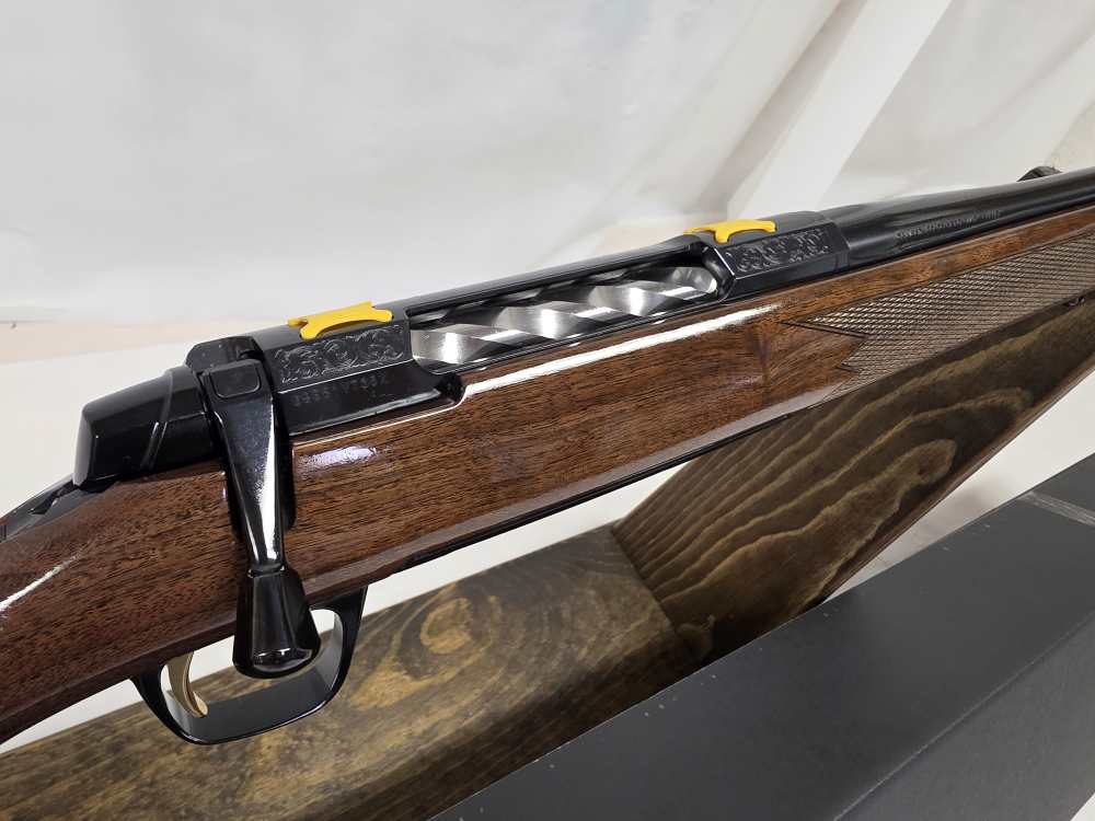 Browning X-Bolt Medallion .30-06/22"/Grade IV High Gloss Walnut/Engraved/MB-img-5
