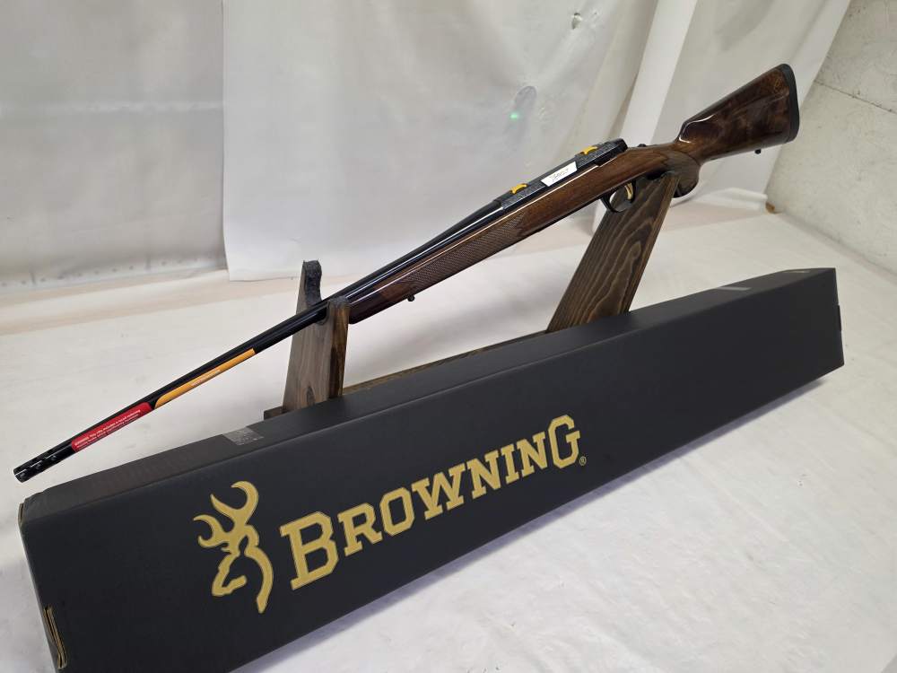 Browning X-Bolt Medallion .30-06/22"/Grade IV High Gloss Walnut/Engraved/MB-img-10