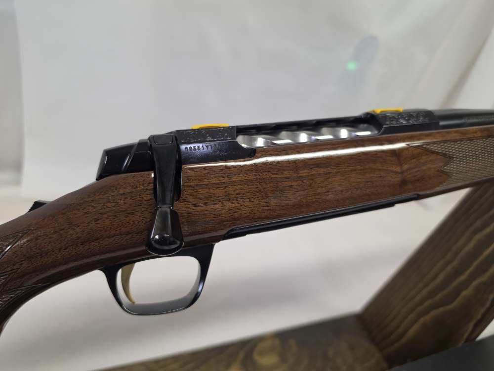 Browning X-Bolt Medallion .30-06/22"/Grade IV High Gloss Walnut/Engraved/MB-img-3