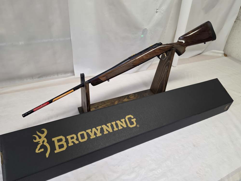 Browning X-Bolt 2 Medallion .270/22"/High Gloss Grade IV Walnut-img-5