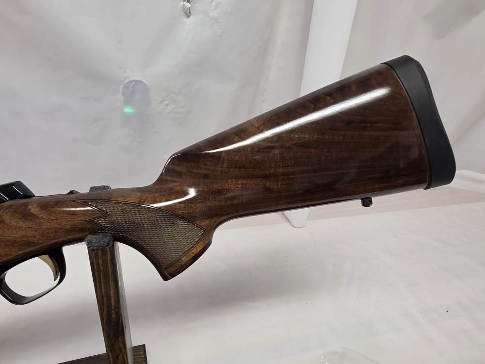 Browning X-Bolt 2 Medallion .270/22"/High Gloss Grade IV Walnut-img-15