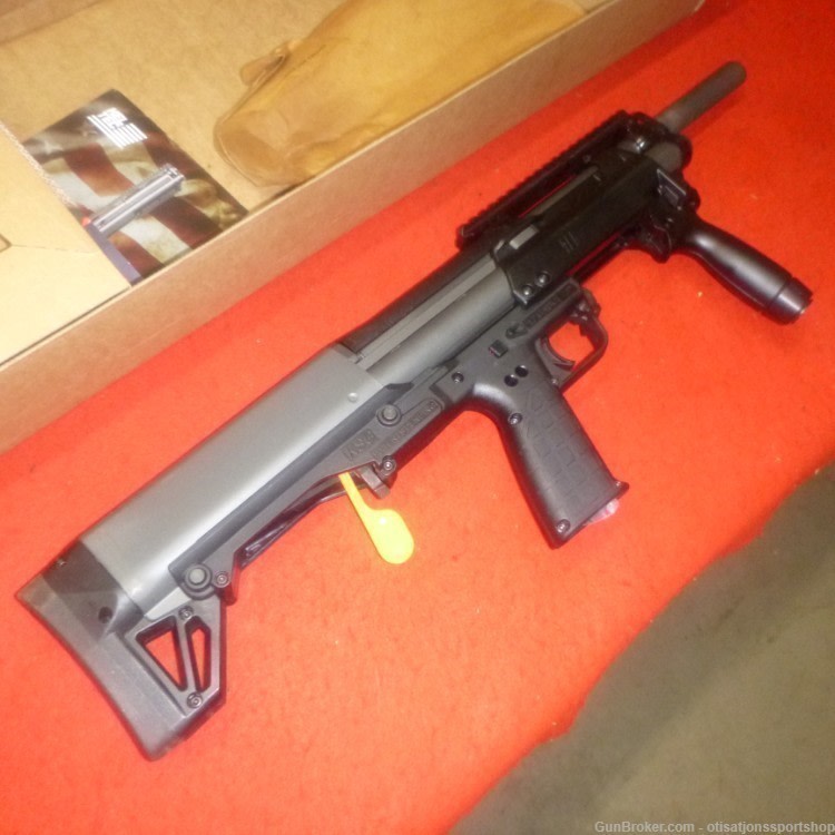 Kel-Tec KSG 12GA/18.5"/Fore Grip/Tactical Light -img-2